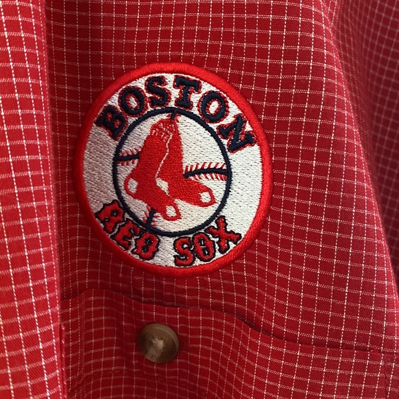 Antigua MLB Casual Button Down Shirt - Boston Red Sox - Picture 4 of 6